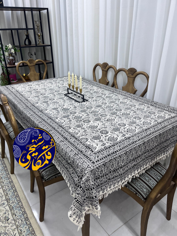 رومیزی چاپ قلمکار شیخی سایز 160 در 240 طرح 《سیاه قلم》 گل و ترنج