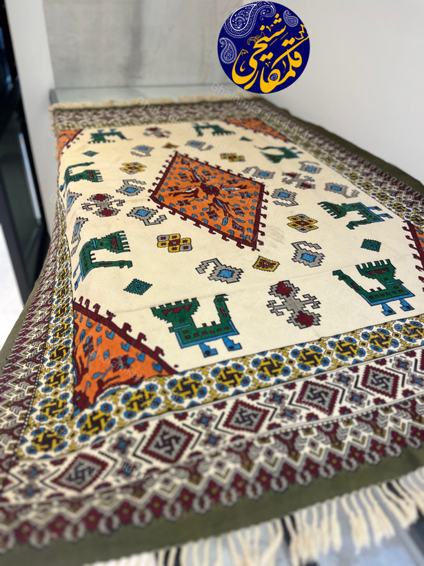 رومیزی طرح گلیم آویزدار 150×100 | رومیزی سنتی مناسب میز 4 نفره | قلمکار شیخی