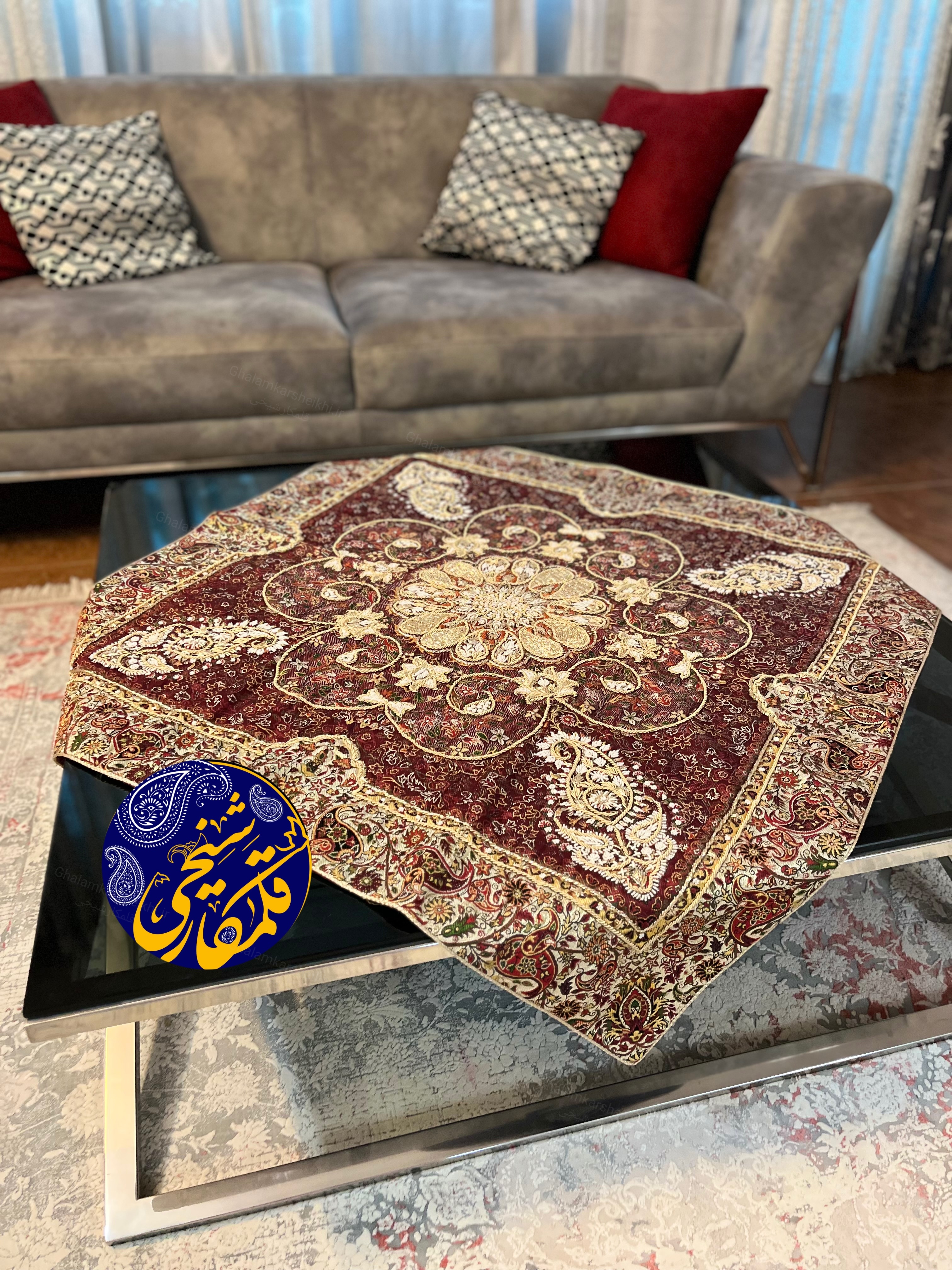 رومیزی ترمه مربع سرمه دوزی شده ۱۰۰درصد ابریشم مرغوب