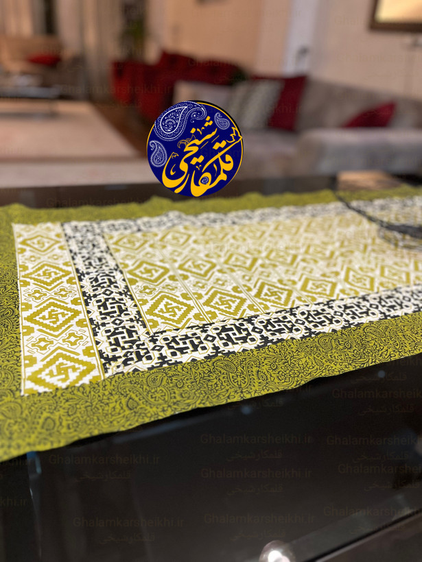 رانر رومیزی چاپ قلمکار شیخی سایز ۵۰در ۱۵۰ طرح گلیم