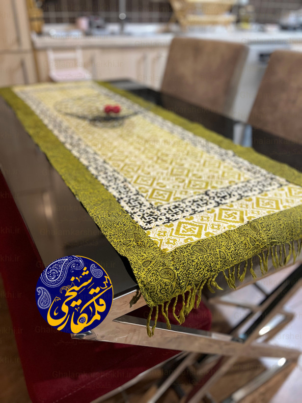 رانر رومیزی چاپ قلمکار شیخی سایز ۵۰در ۱۵۰ طرح گلیم