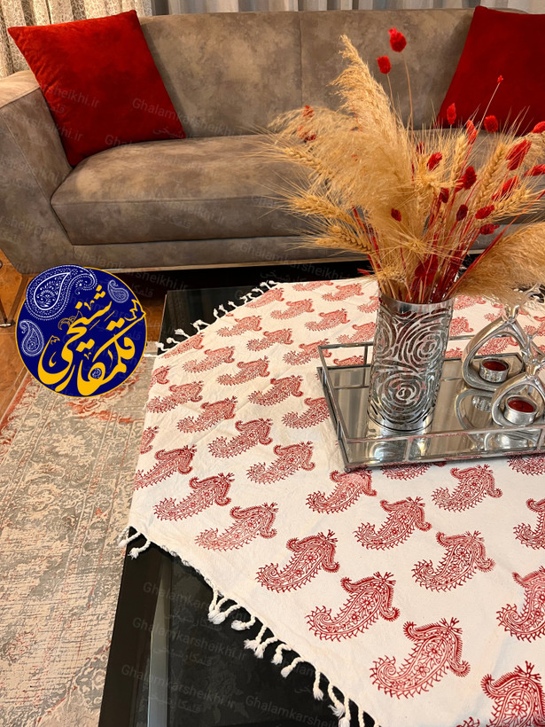 رومیزی چاپ قلمکار شیخی سایز ۱۰۰×۱۰۰ طرح تک بته سر کج سیاه قلم