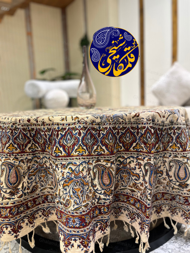 رومیزی گرد چاپ قلمکار شیخی طرح چوگان قطر ۱۸۰