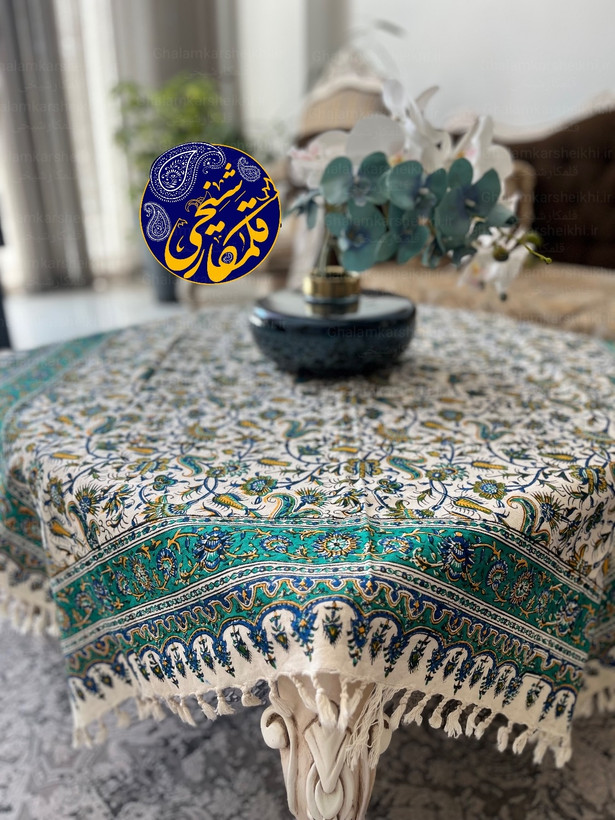 رومیزی چاپ قلمکار شیخی طرح گل و مرغ سایز ۱۲۰×۱۲۰ سانتیمتر