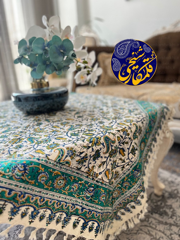 رومیزی چاپ قلمکار شیخی طرح گل و مرغ سایز ۱۲۰×۱۲۰ سانتیمتر