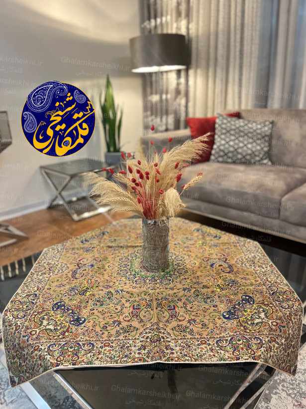 رومیزی مربع ترمه ۱۰۰٪ ابریشم درجه یک ۸ رنگ – زمینه طلایی
