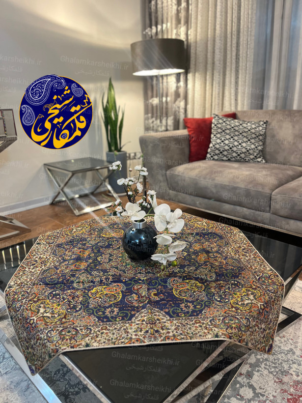 رومیزی مربع ترمه ۱۰۰٪ ابریشم درجه یک ۸ رنگ – زمینه سرمهای