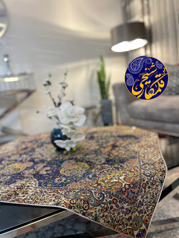 رومیزی مربع ترمه ۱۰۰٪ ابریشم درجه یک ۸ رنگ – زمینه سرمهای