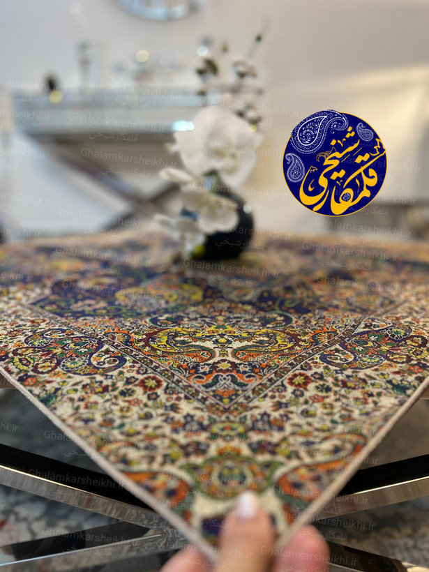 رومیزی مربع ترمه ۱۰۰٪ ابریشم درجه یک ۸ رنگ – زمینه سرمهای